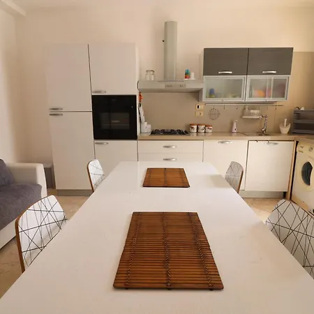 Casa Marika A Feriehus