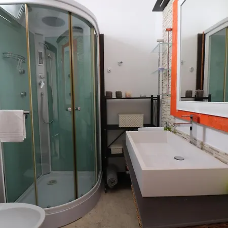 Casa Marika A בית נופש *